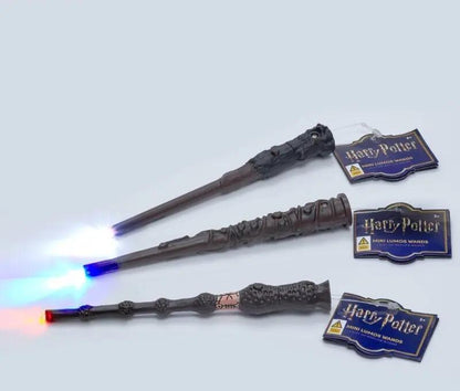 Harry Potter Mini Lumos Wand – One Random Wand