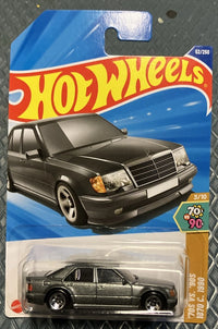 Hot Wheels Mercedes-Benz 500 E Dark Grey #52/250